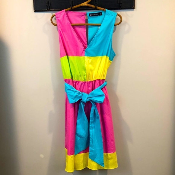 NWT New York & Company Retro 80s Style Bright Colorblock Dress Size Medium - Picture 1 of 8